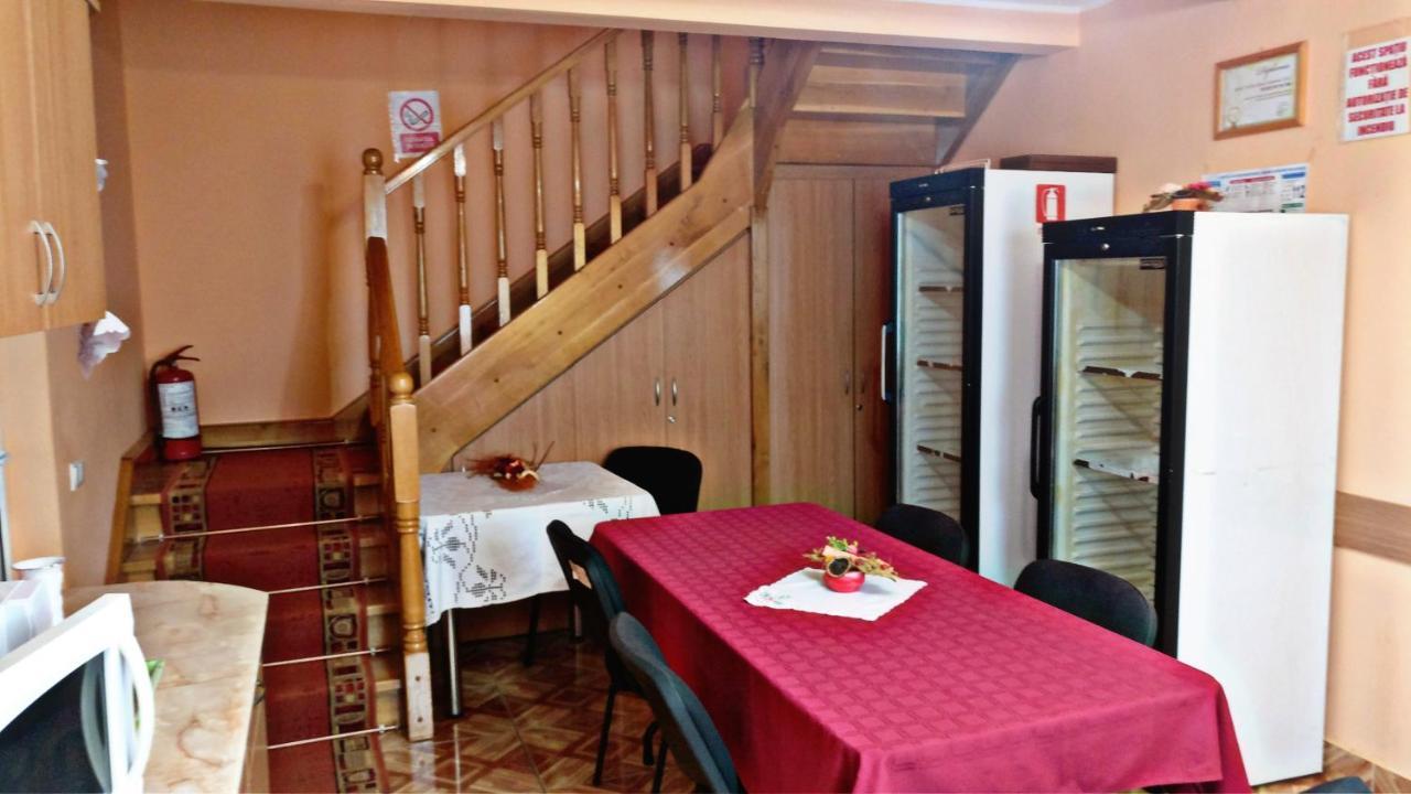 Bed and Breakfast Picnic Panzio à Lunca de Sus Extérieur photo